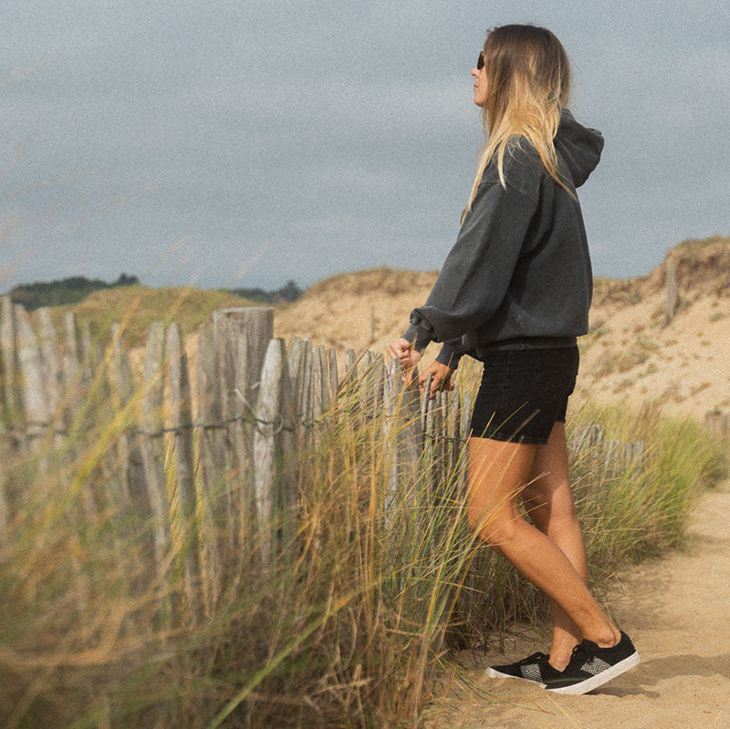 MAI CHAU CANVAS BLACK
