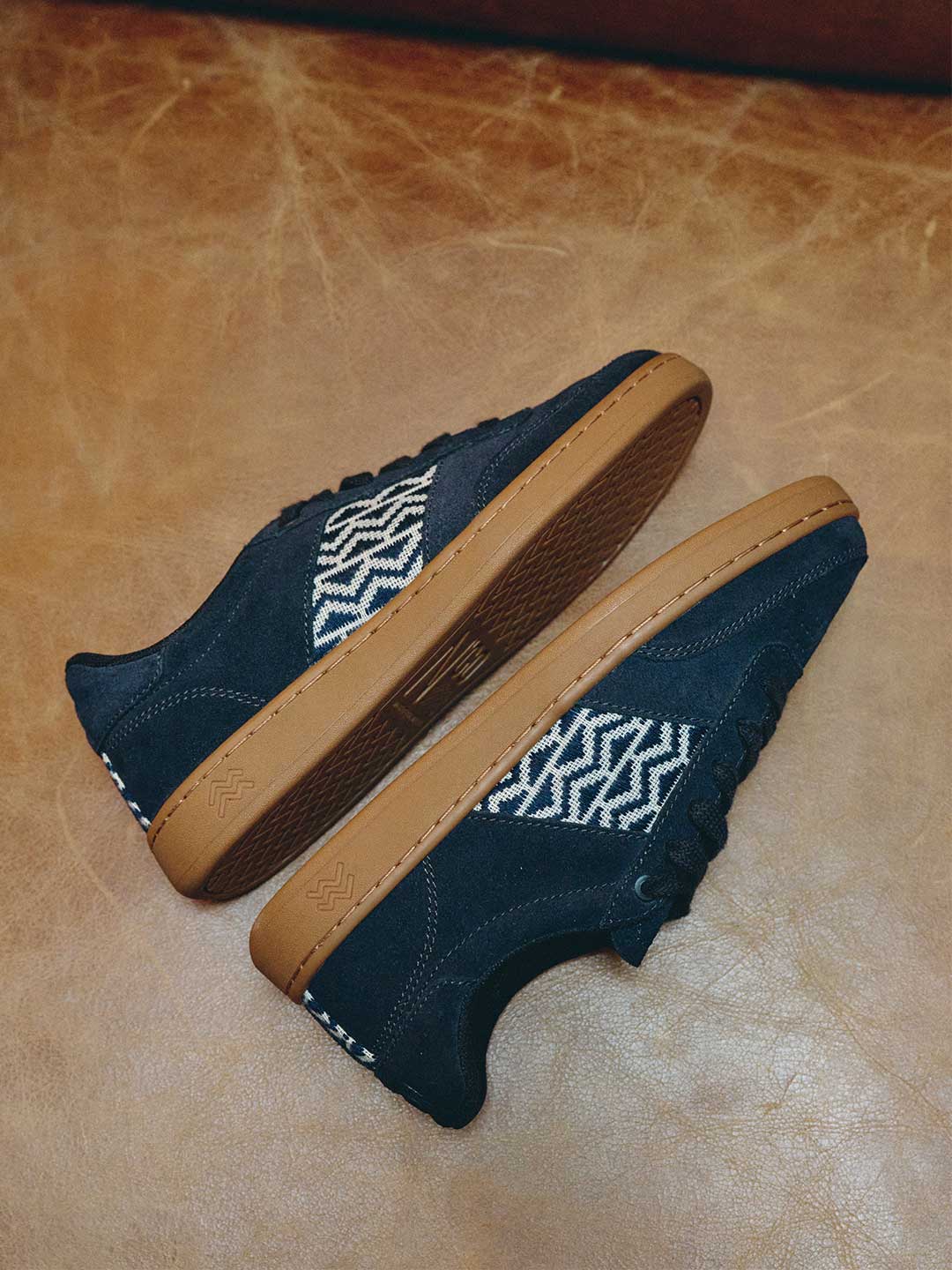 SAIGON SUEDE '24 DARK NAVY